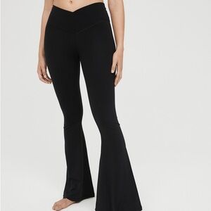 Aerie double crossover flare leggings
